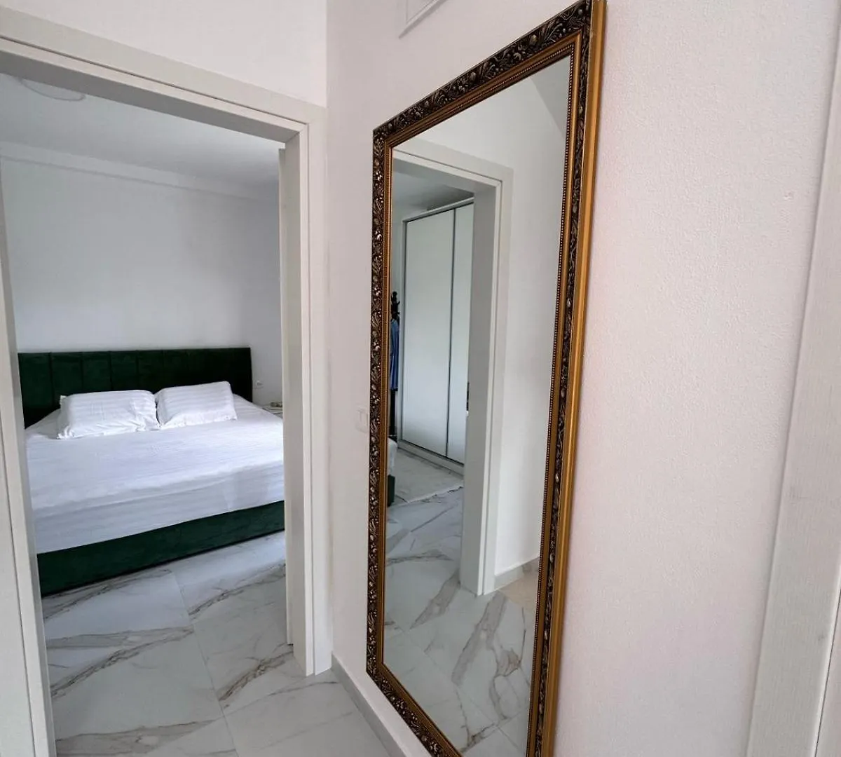 Villa Sara Durres 0*,  Albania
