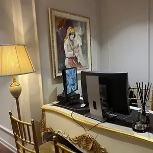 Sol Invictus Boutique Albania Hotell
