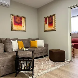 Apartment Away From, Durres